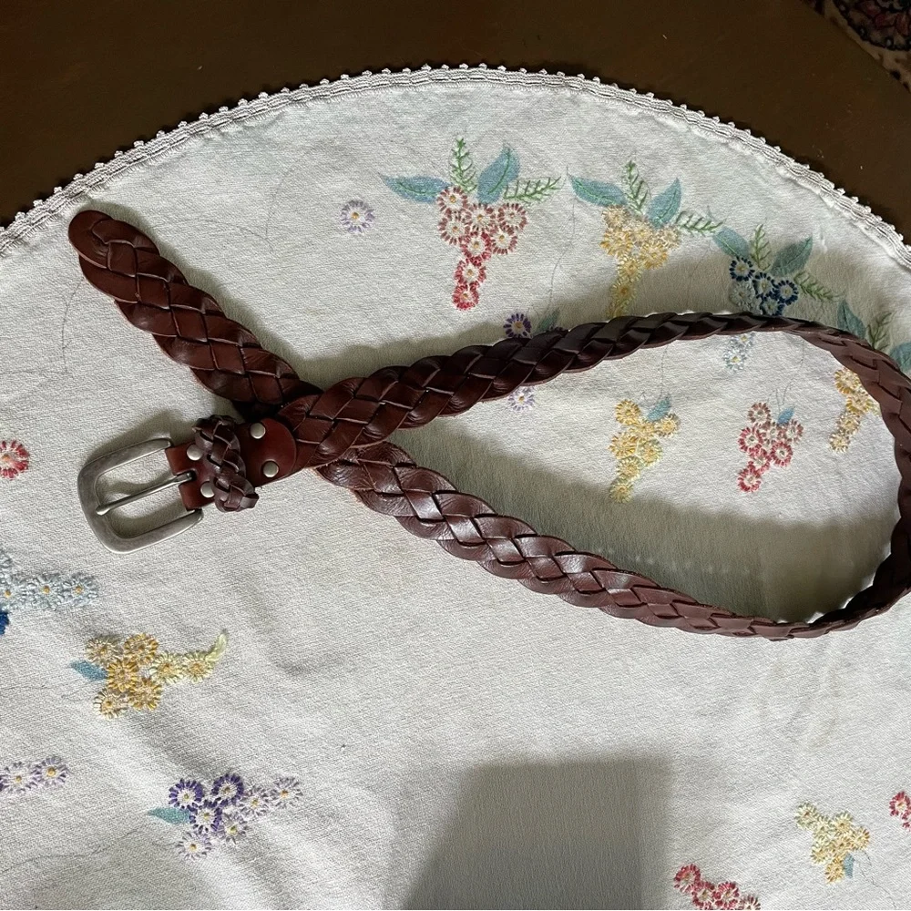 Vintage Genuine Leather Braided Brown Leather Belt. Silver Buckle. 46